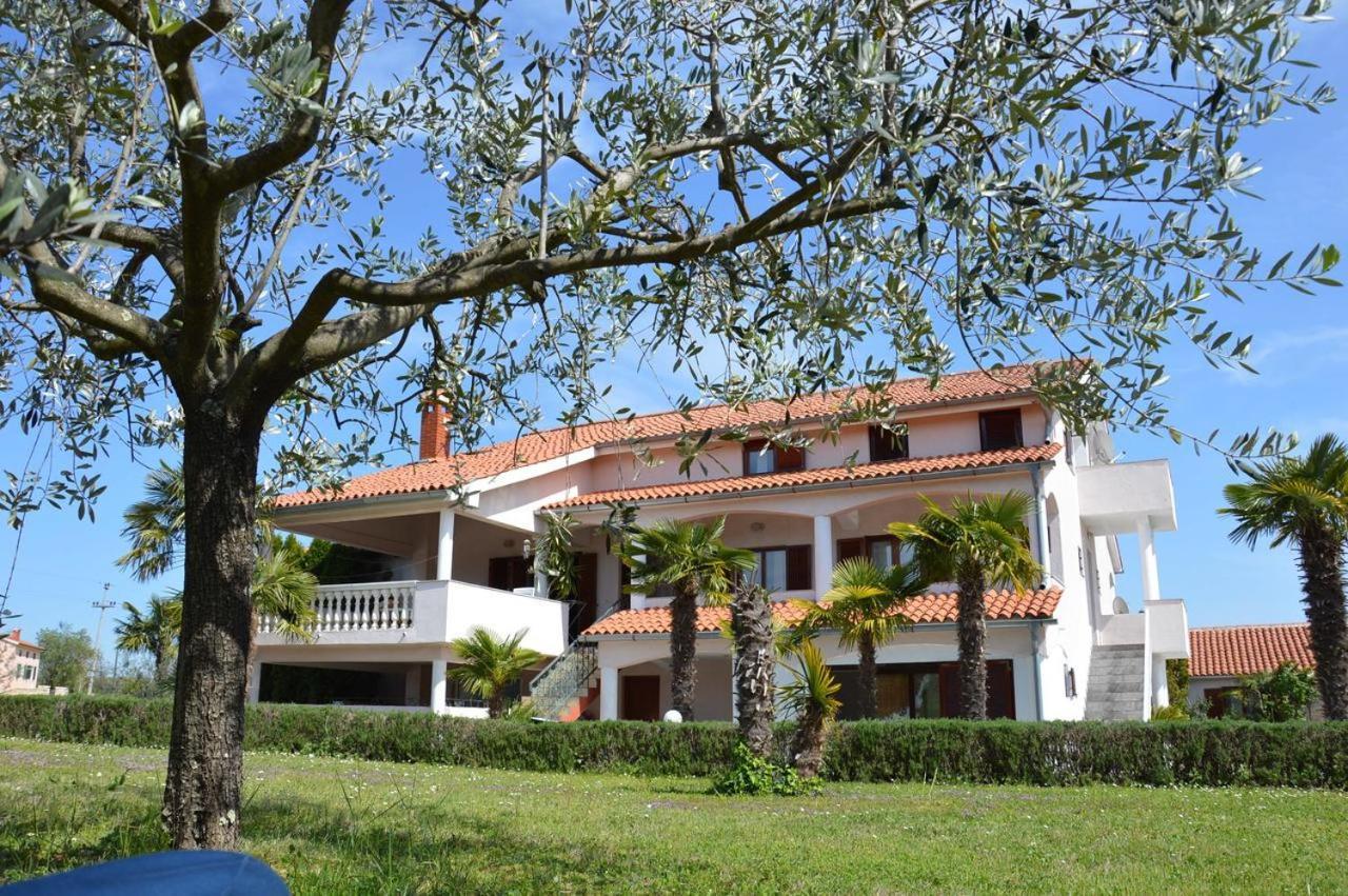 Nova Vas  Apartments Athena מראה חיצוני תמונה