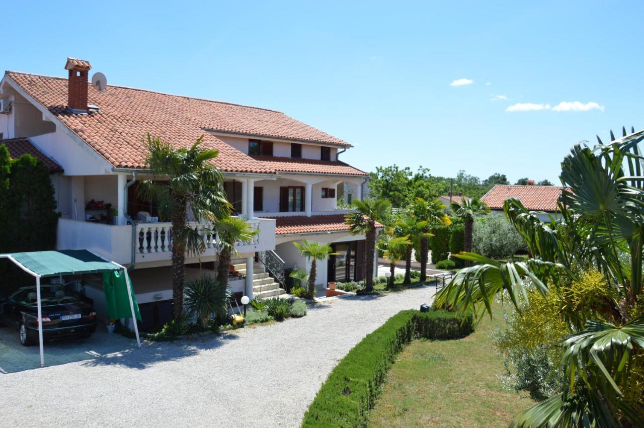 Nova Vas  Apartments Athena מראה חיצוני תמונה